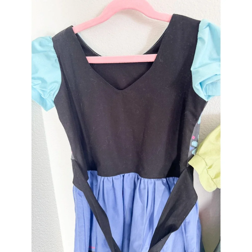 Handmade‎ Frozen Anna and Elsa Dress size 6 and 4 One of a kind